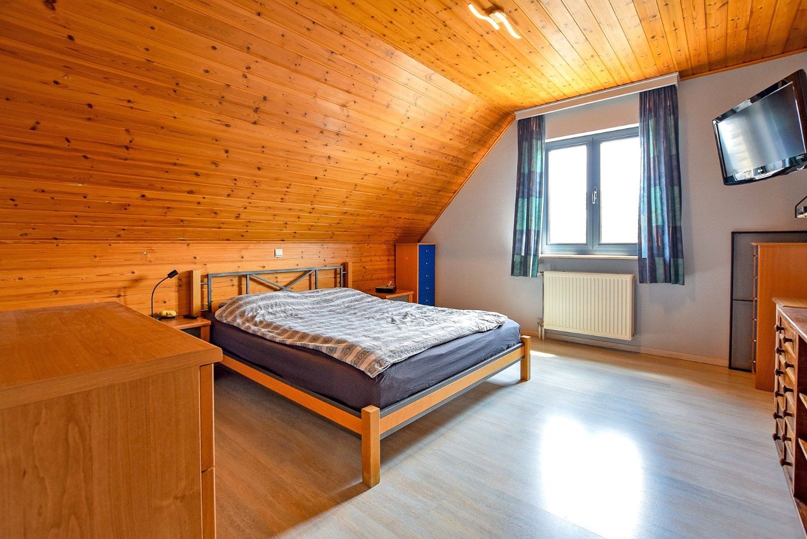 Uiterst goed onderhouden villa op 720m², gelegen in doodlopende straat te Veurne.  foto 15