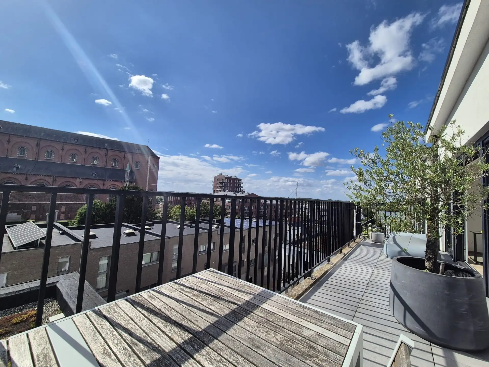 Luxueuze penthouse met fantastisch uitzicht. foto 11