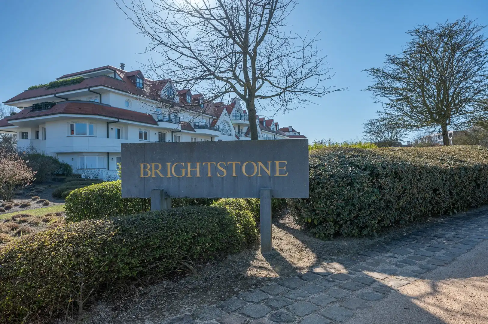 Zonovergoten tuin appartement met groot terras en prachtige tuin gelegen in het exclusieve domein Tennis Gardens. foto 14