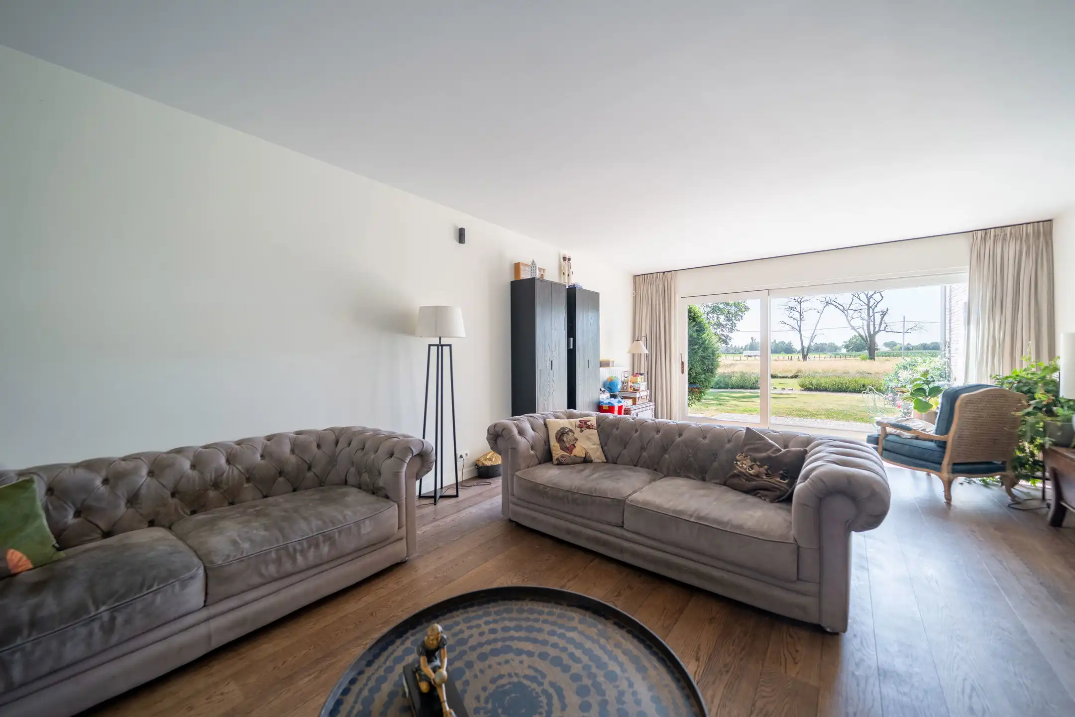 Uitzonderlijk landhuis op een domein van ca. 1 hectare foto 12