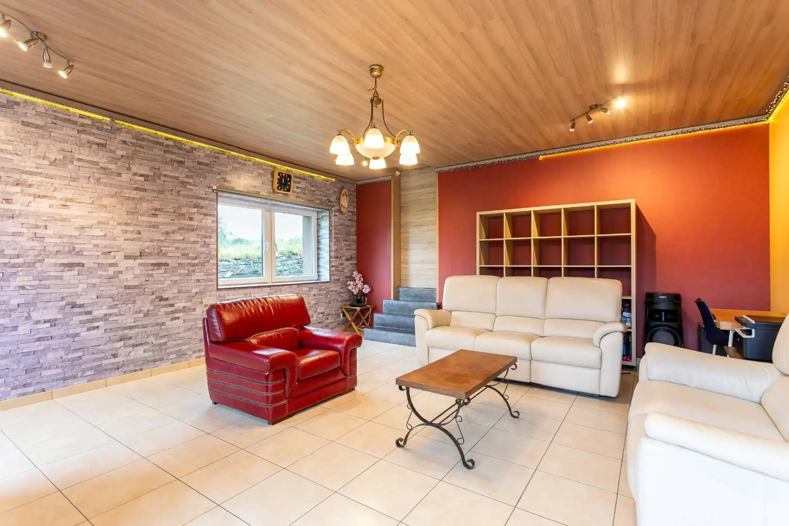 Unieke eigendom met twee woningen op een ruim perceel van 3.130 m² te Galmaarden foto 4