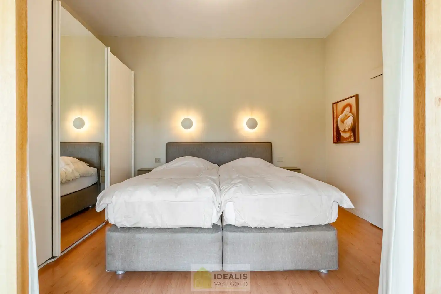 EXTRA RUIME VILLA MET EEN PRACHTIG LICHTRIJKE LEEFRUIMTE, RUIME KEUKEN, 4 SLAAPKAMERS, 2 BADKAMERS EN EEN RUIM PRAKTIJK/KANTOORGEDEELTE OP EEN RIANT EN CENTRAAL PERCEEL VAN MAAR LIEFST 16A 27CA OP EEN GUNSTIGE LOCATIE NABIJ HET CENTRUM VAN ACHEL! foto 45