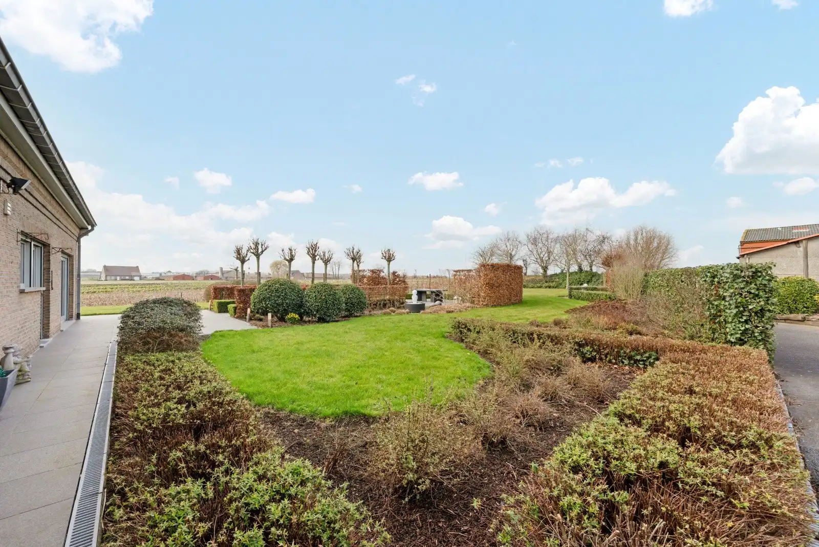 Ruime gezinswoning met tuin te huur in Westrozebeke  foto 4
