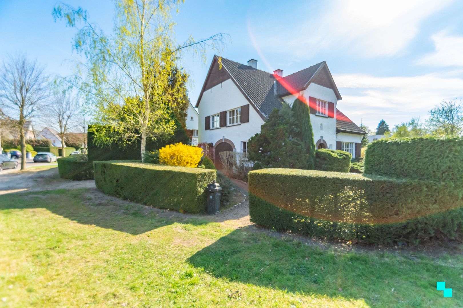 Te renoveren villa met vijf slaapkamers te Melle foto 4