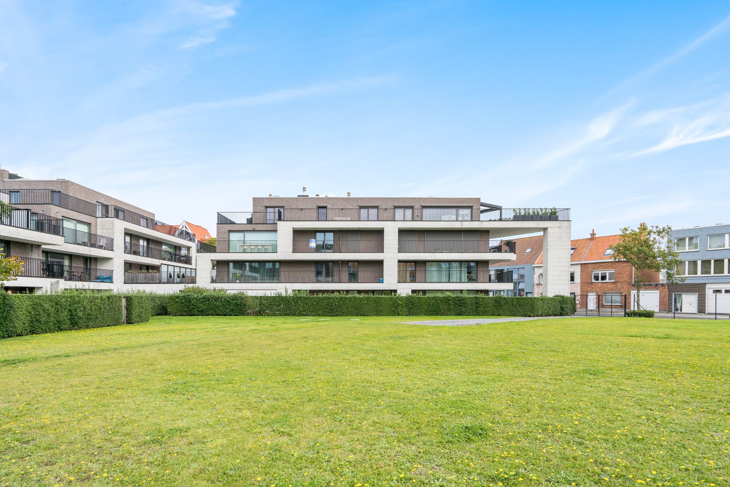 Dubbele garage aan de Oude Vismijn te Zeebrugge  foto 1