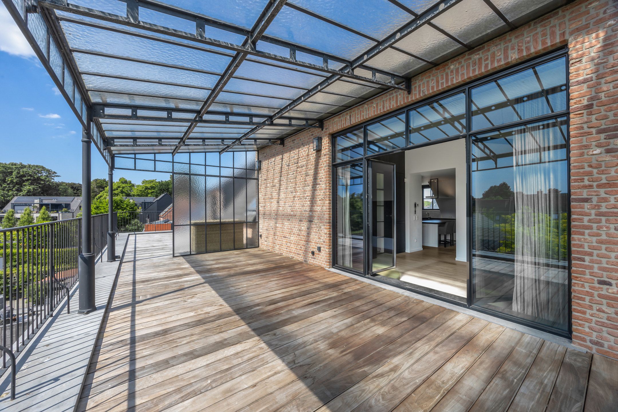 Luxe afgewerkte penthouse met groot zonneterras foto 12