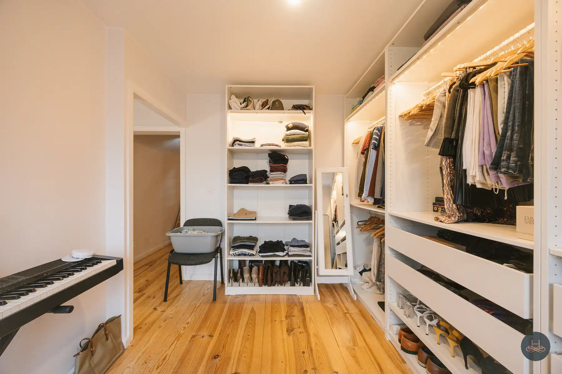 Gerenoveerde en energiezuinige woning met tuin en terrassen foto 15