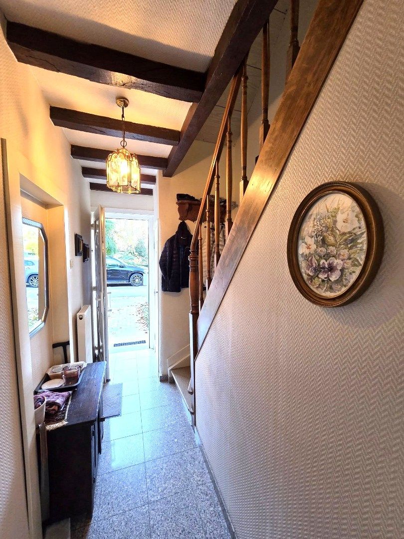 Charmante woning in aangename woonwijk foto 2