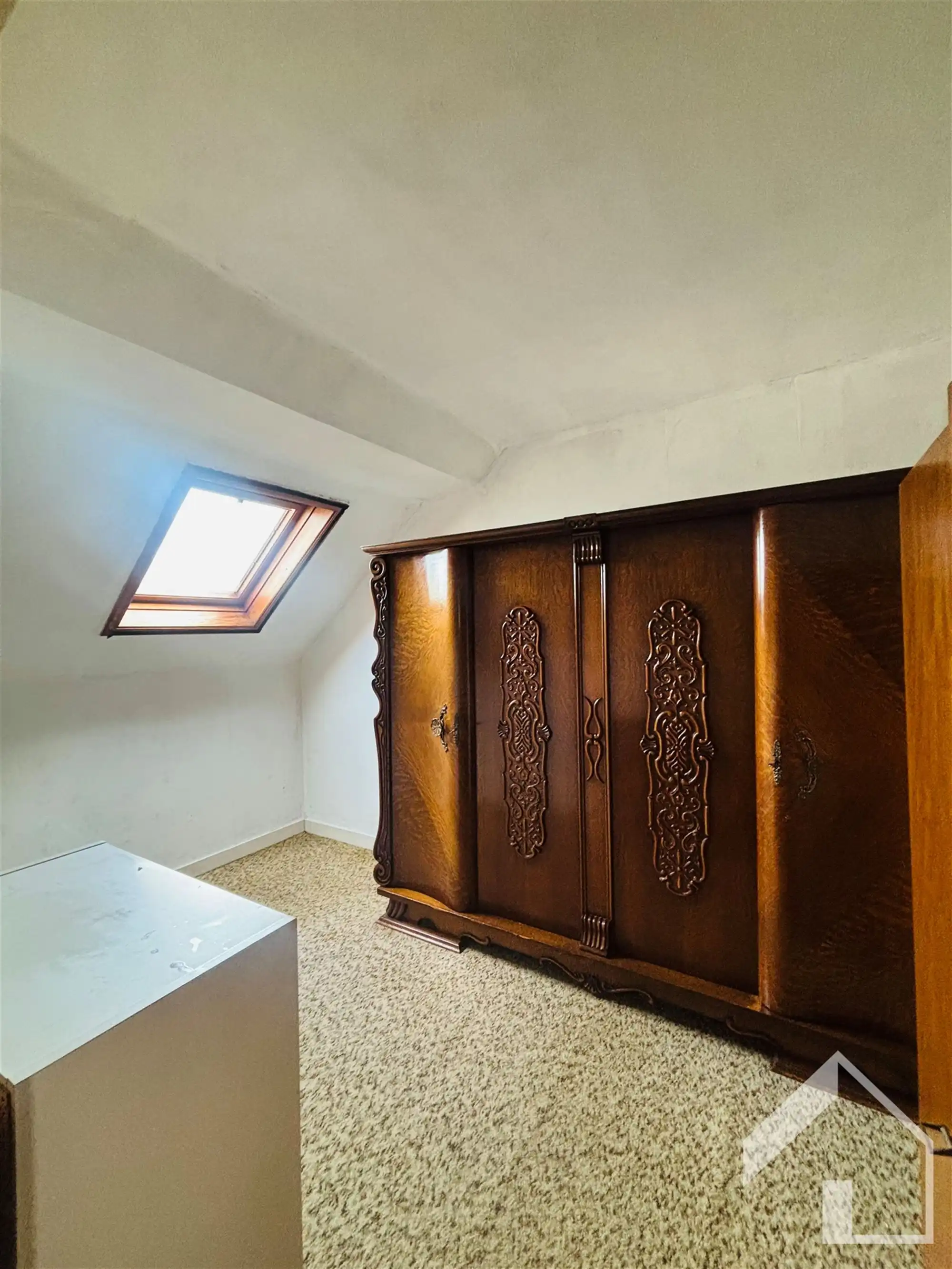 Te renoveren woning foto 12