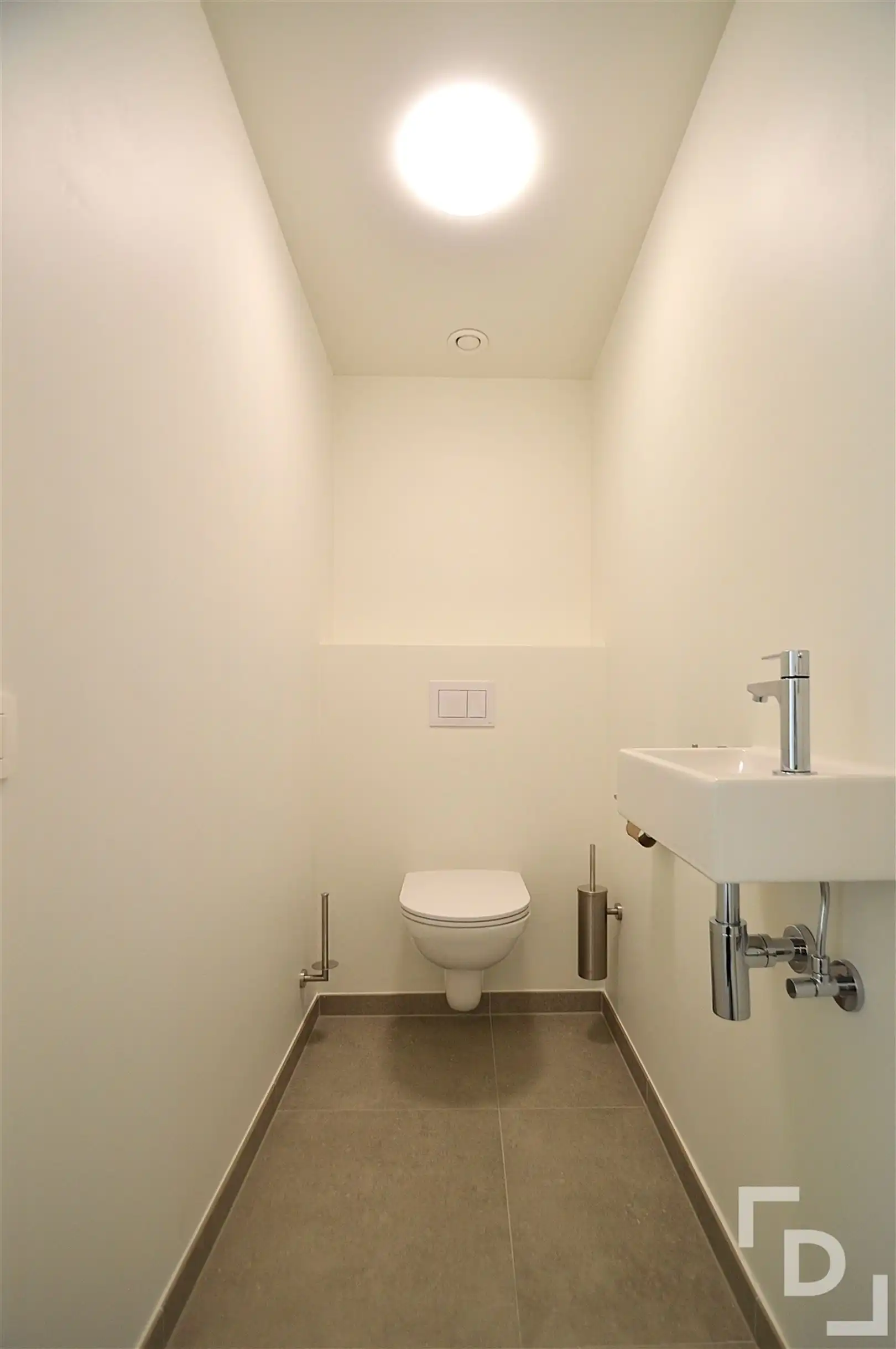 Nieuwbouwappartement met carport te huur te Ieper foto 14