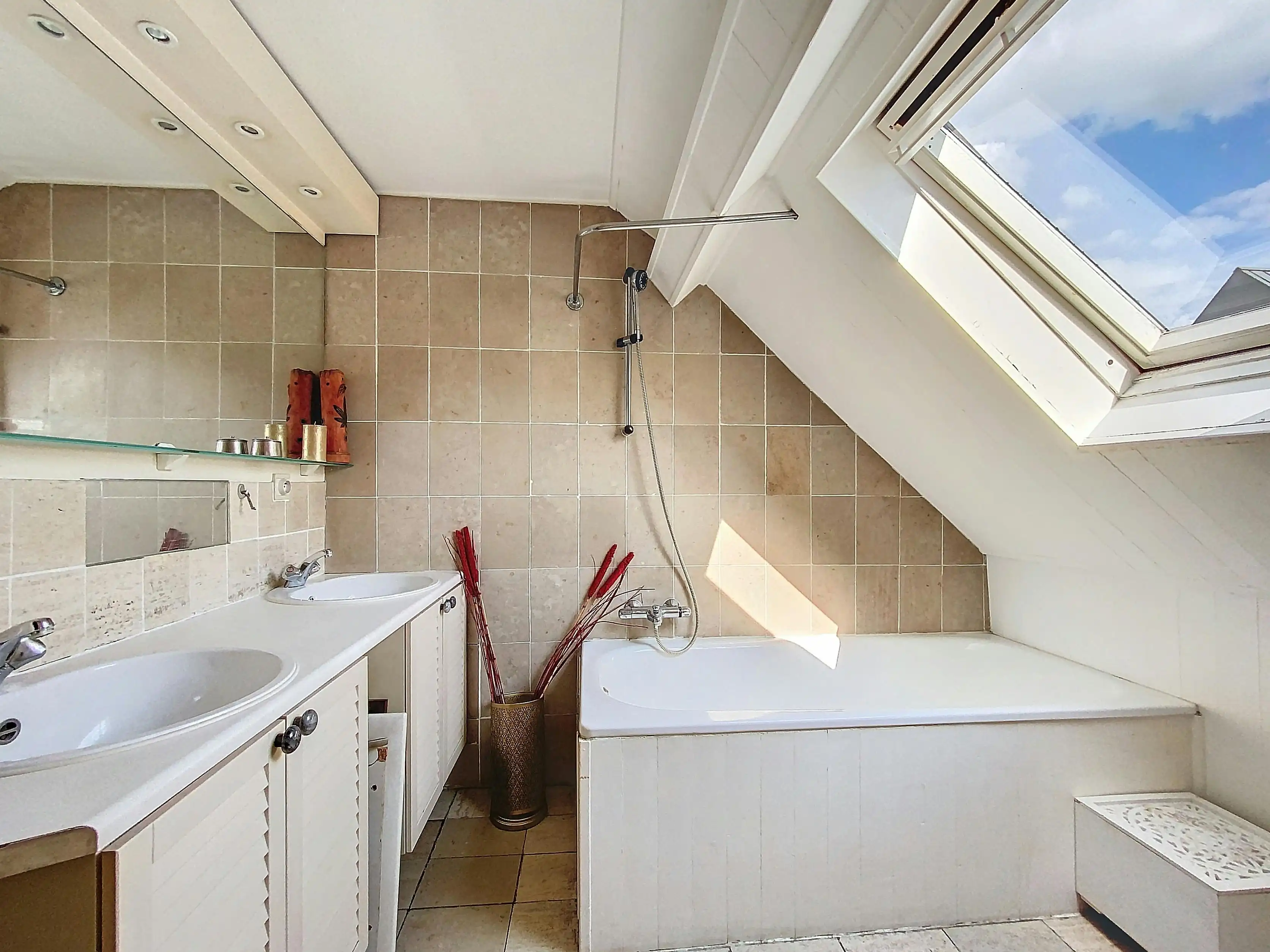 Unieke duplex met 3 slaapkamers in Heide-Kalmthout! foto 12