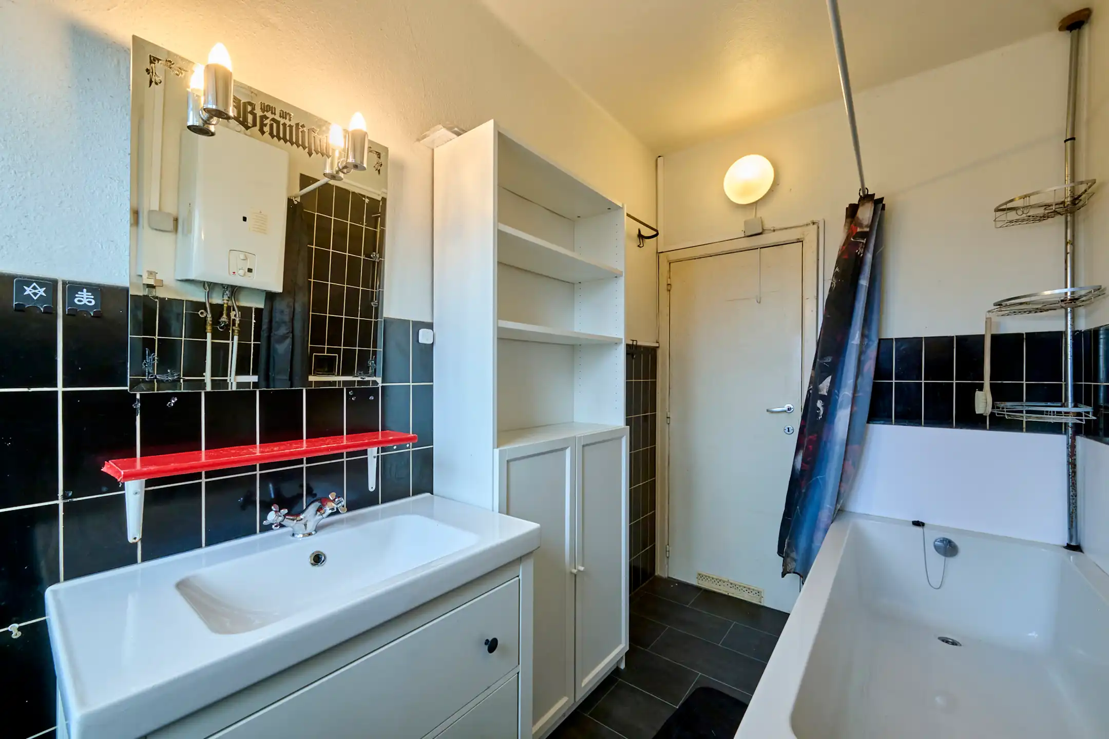 Charmante gezinswoning met inpandige garage en tuin  foto 16