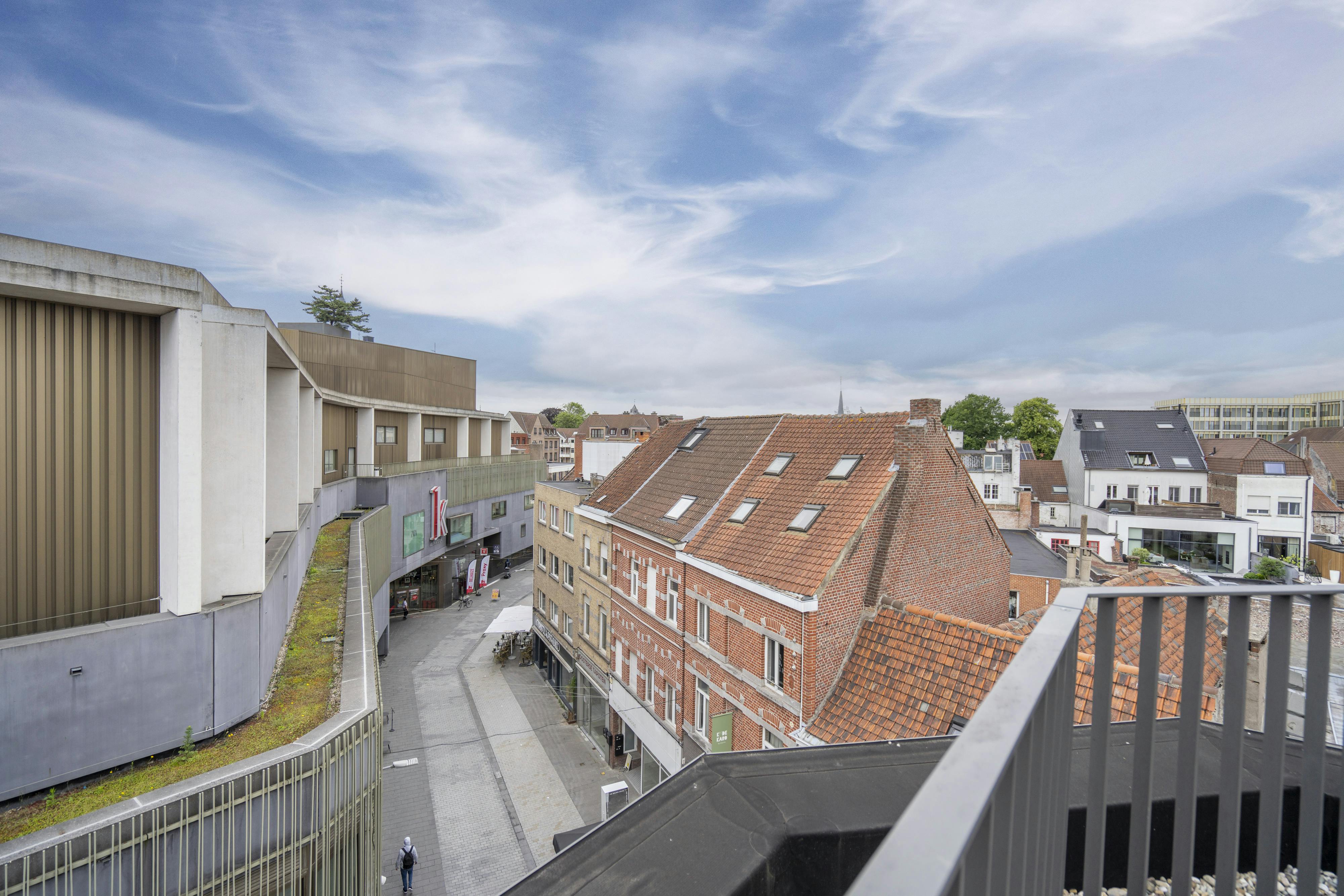 Instapklaar dakappartement / penthouse te koop in het centrum foto 33