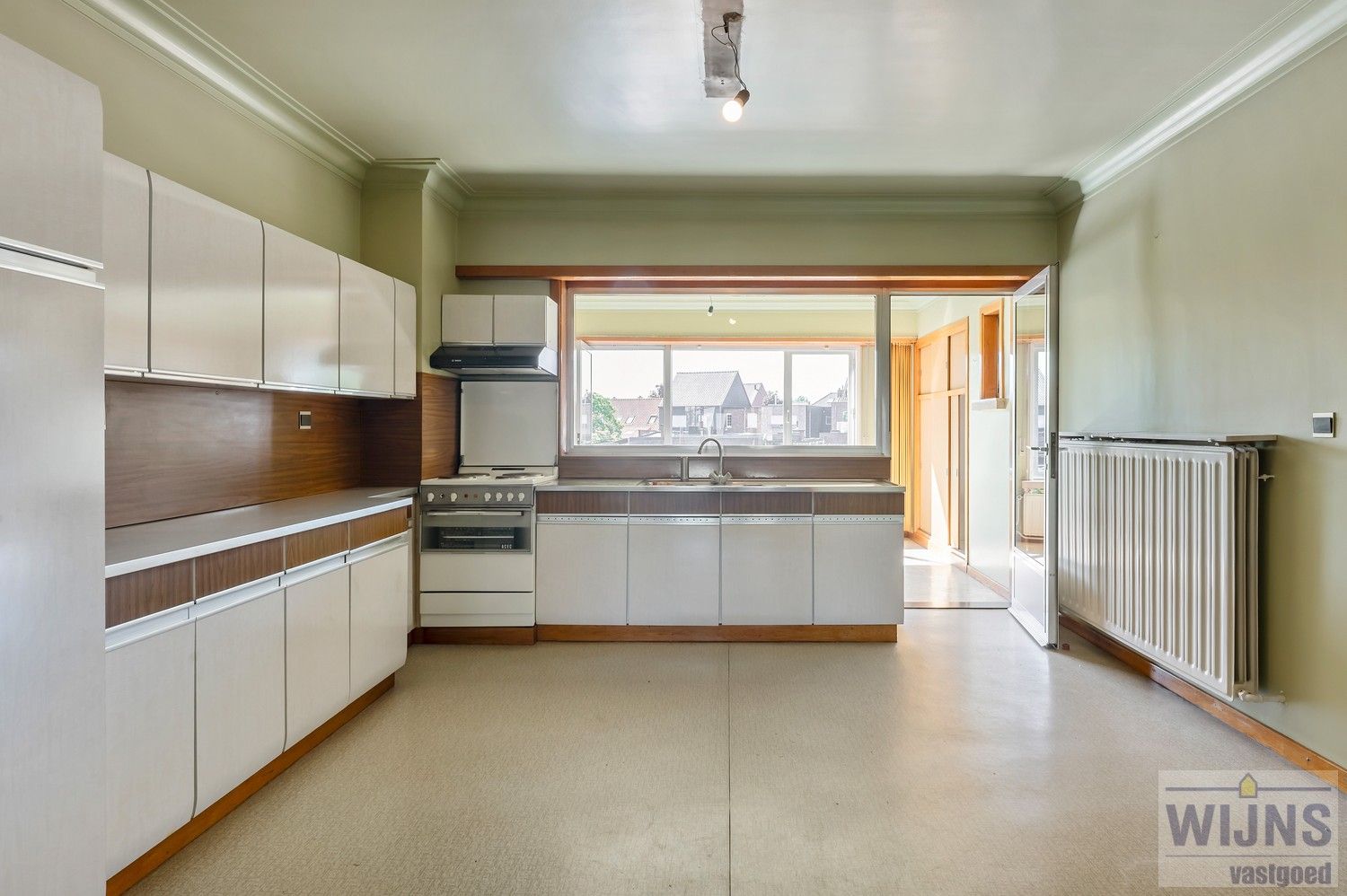 Te renoveren woning met 3 slaapkamers en tuin foto 18
