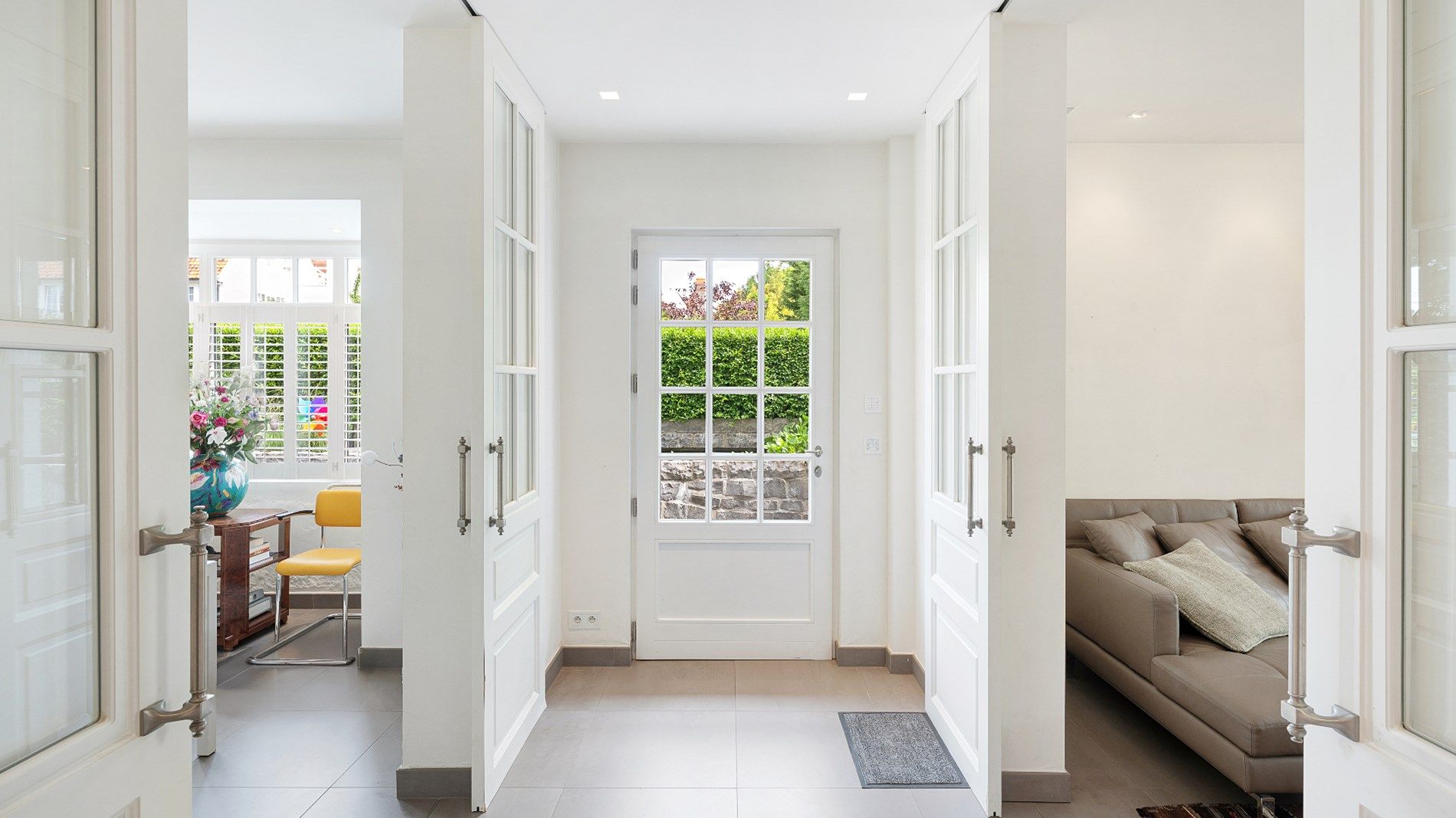 Charmante koppelvilla gelegen op 250 meter van het strand en vlakbij de Kustlaan en het Albertplein te Knokke-Zoute. foto 8