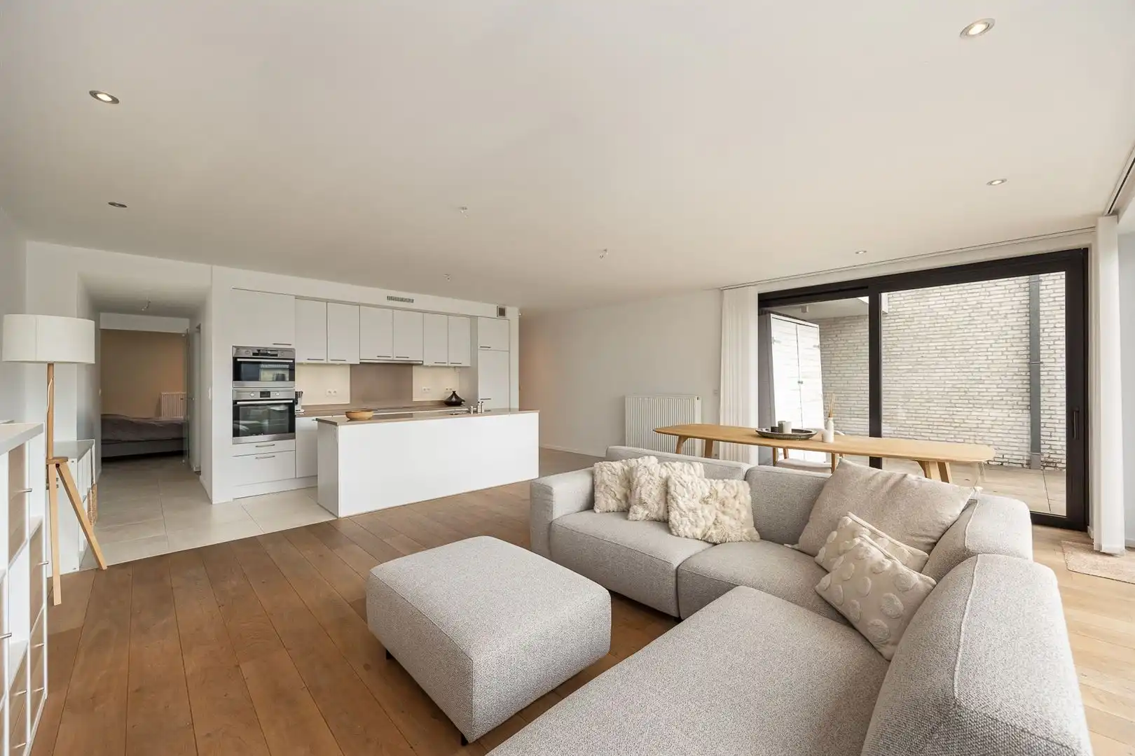Comfortabel wonen in 2-slpk app. met ruim terras en parking! foto 5
