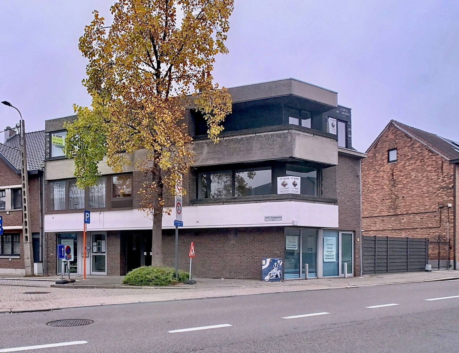 Centraal gelegen appartement met 3 SLPK! foto 13