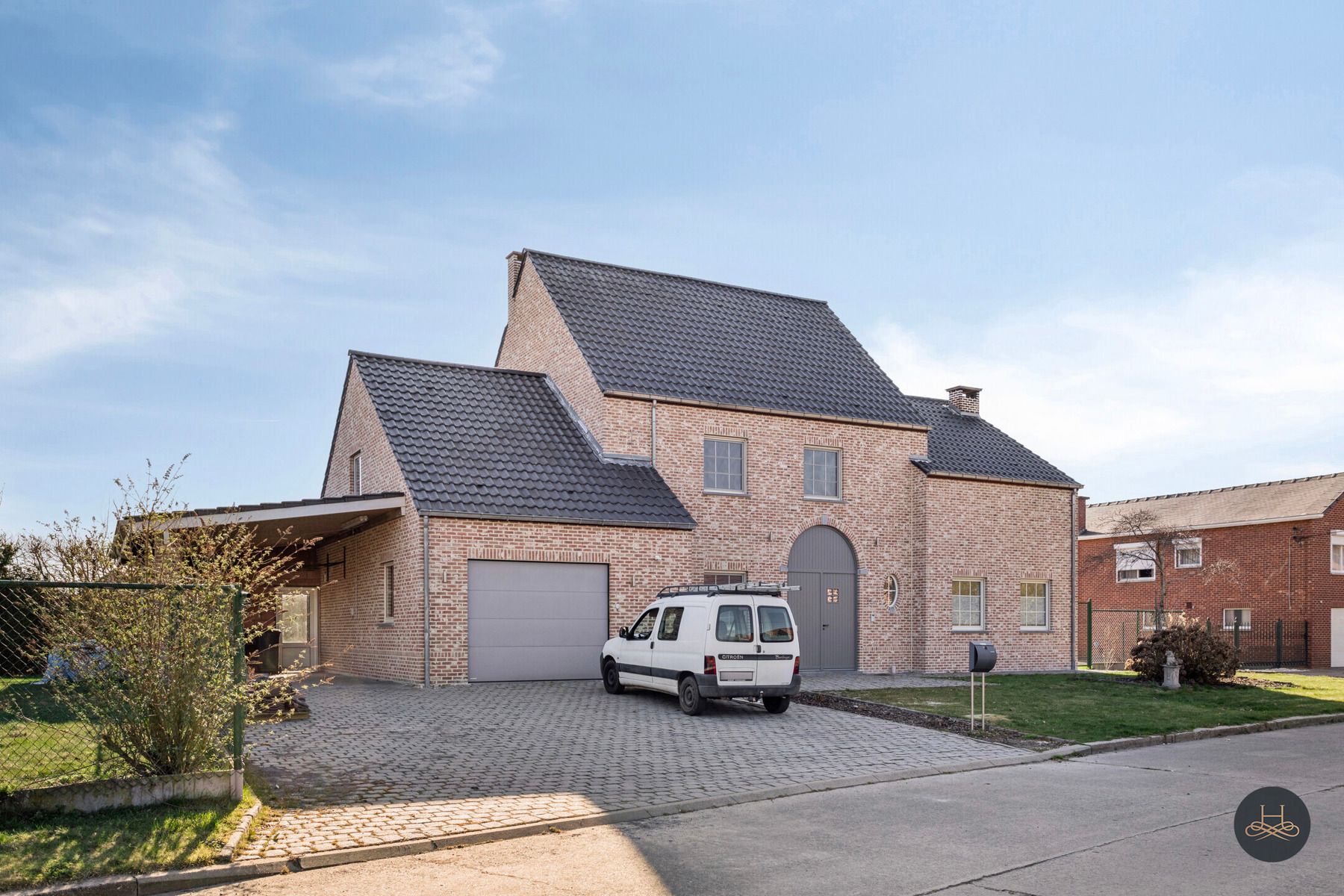 Knappe villa met 5 kamers foto 27