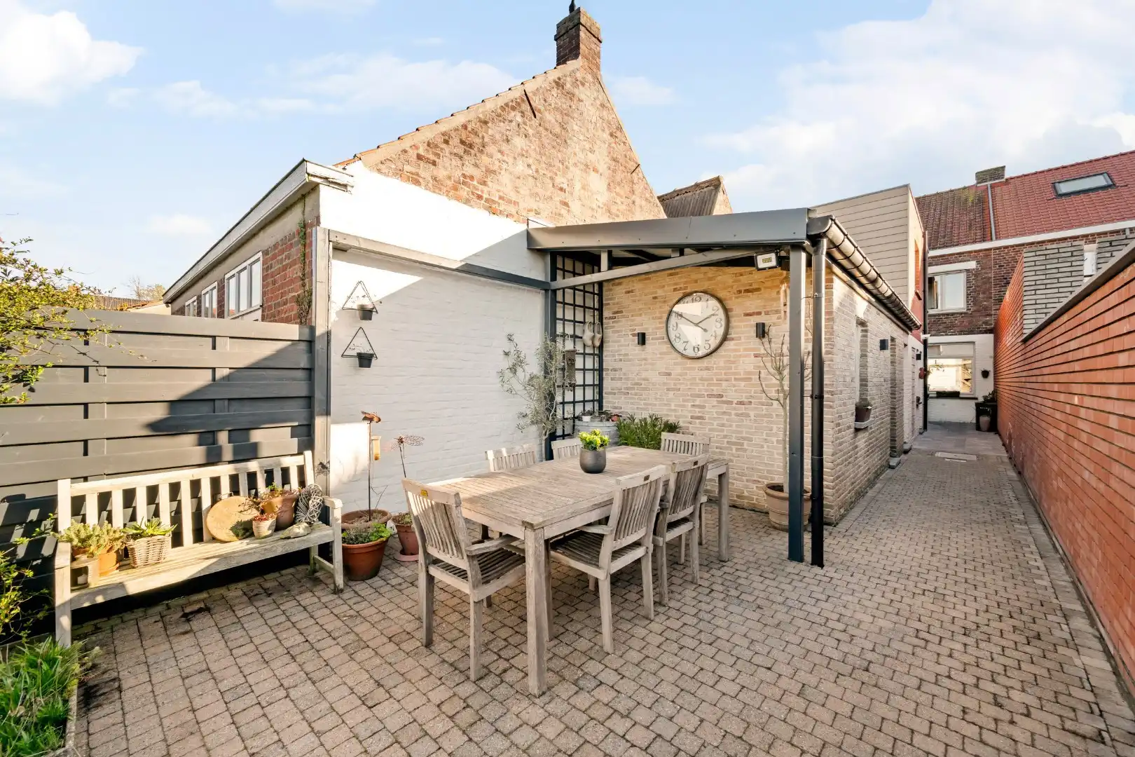 Instapklare woning met 3 slaapkamers en zonnige tuin in Vlamertinge foto 16