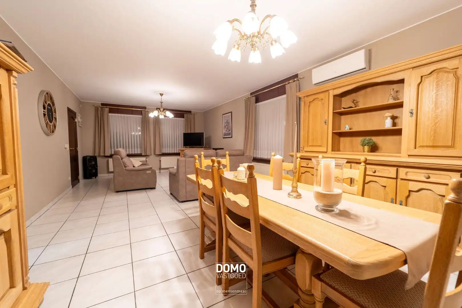 Instapklare en goed onderhouden gezinswoning te koop - EPC: D - Bewoonbare oppervlakte: 208m² foto 3