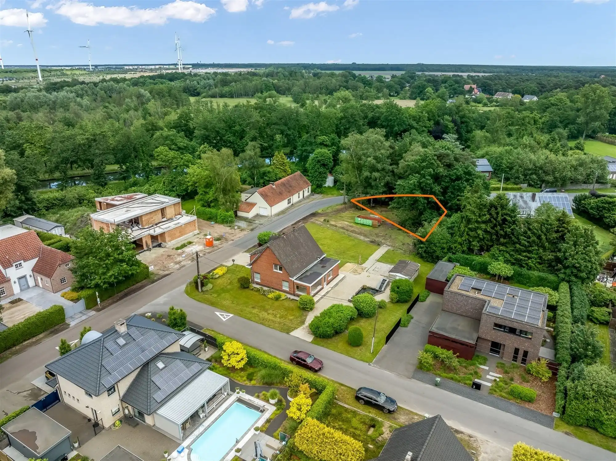 RUIME NIEUWBOUWWONING OP RUSTIGE LIGGING! foto 12