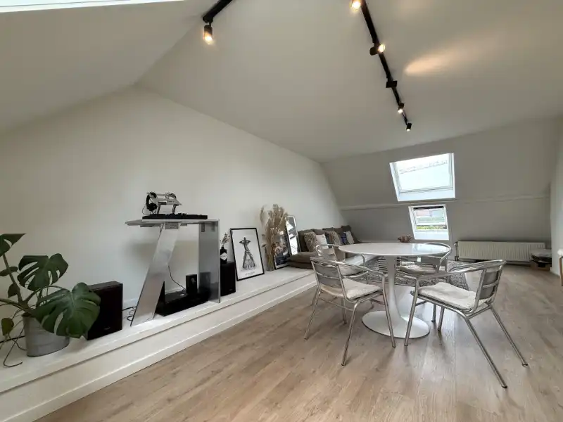 Volledig gerenoveerd dakappartement nabij de Visserij foto 4