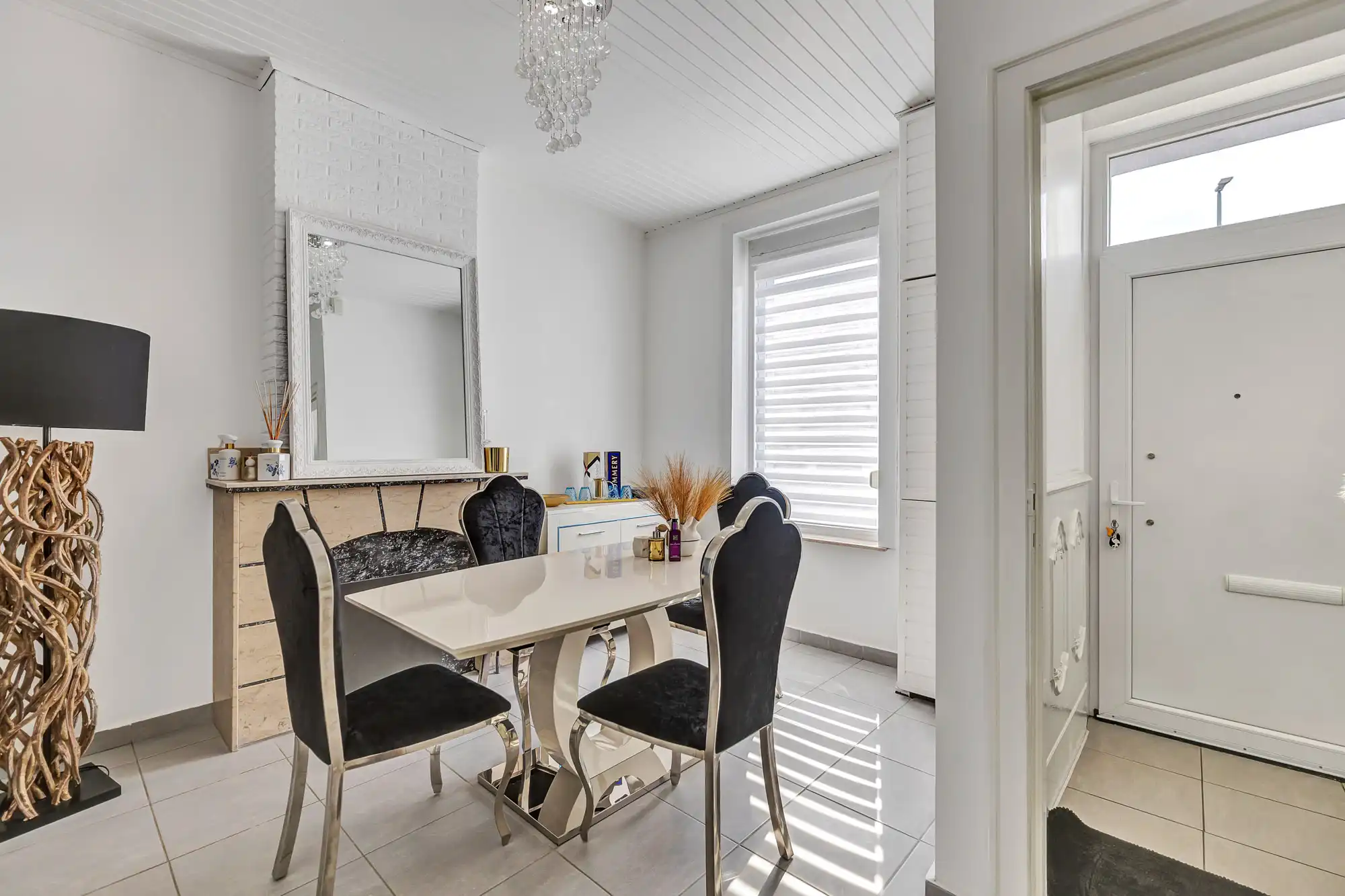 Instapklare starterswoning met 2 slaapkamers foto 2