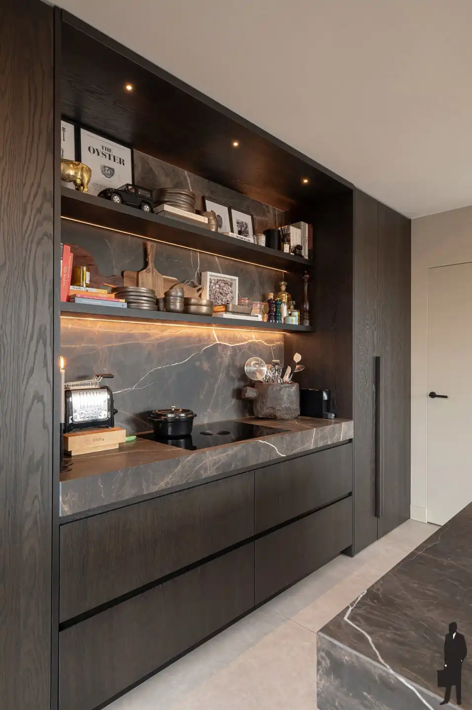 Zeer luxe afgewerkt nieuwbouw appartement van ca. 110 m² met uitzonderlijk ruim ZW-terras van ca. 70 m² in het centrum van Hoogstraten! foto 5