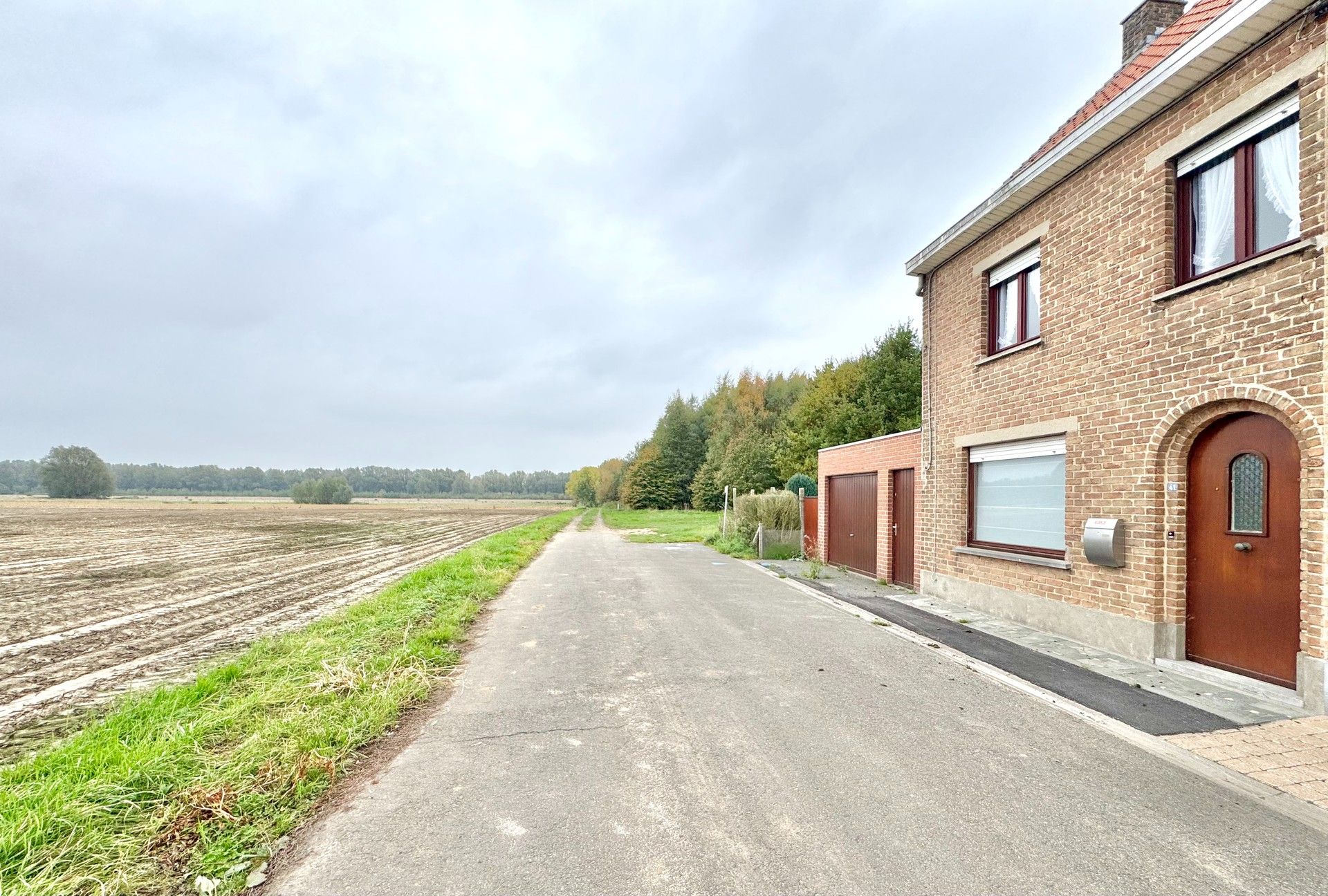 LANDELIJKE WONING MET 2 SLPKS & TUIN foto 3