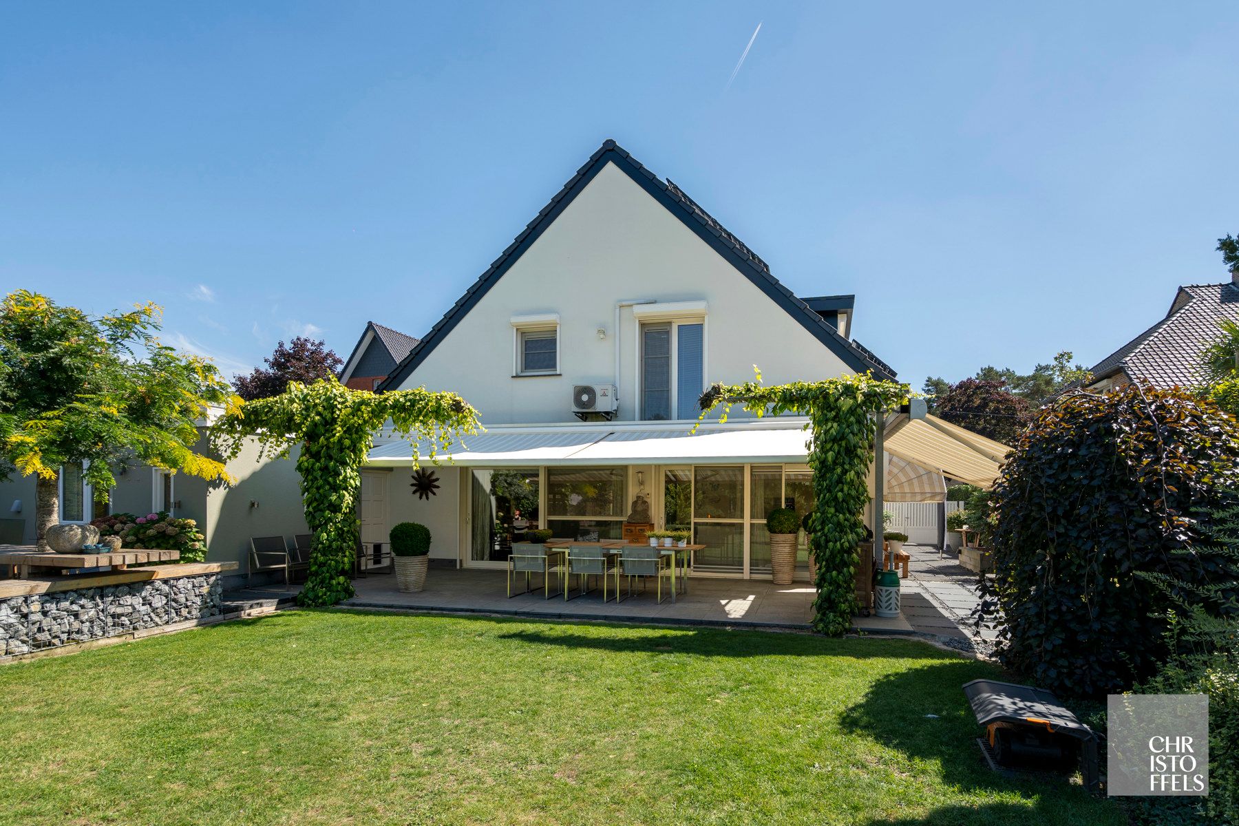 Energiezuinige villa (262m²) in een bosrijke, residentiële omgeving te Zutendaal!  foto 19