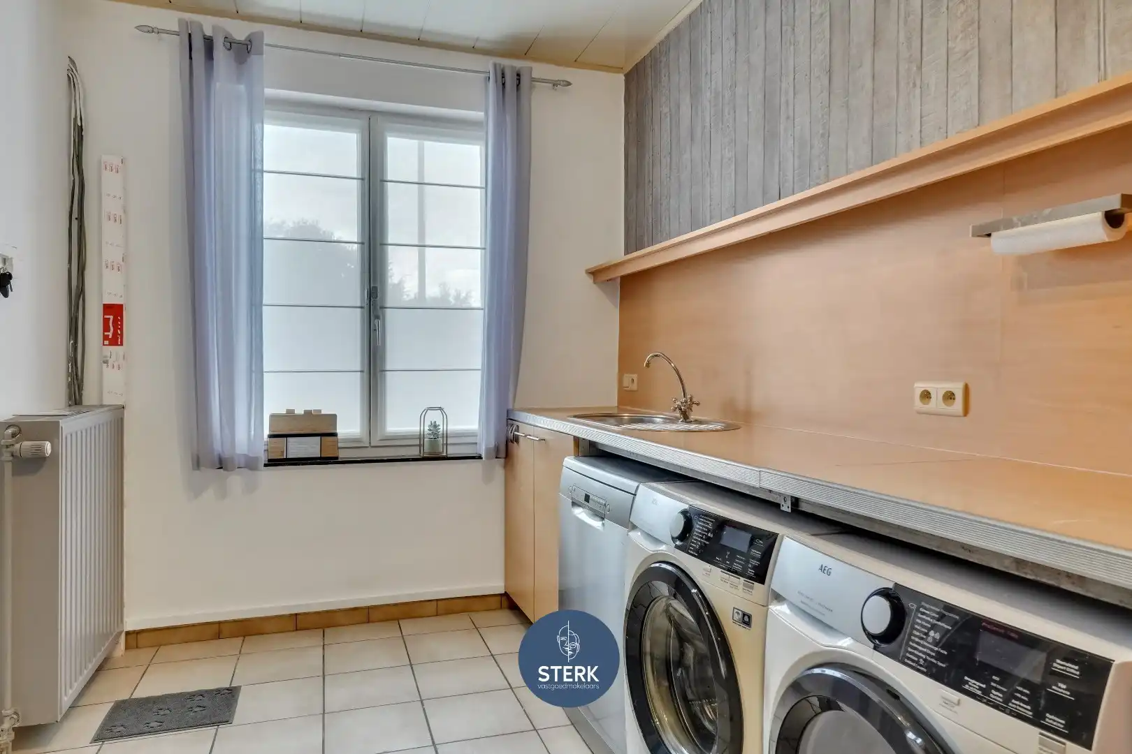 CHARMANTE GEZINSWONING MET 3 SLPKS IN HARTJE OUD-REKEM !  foto 8