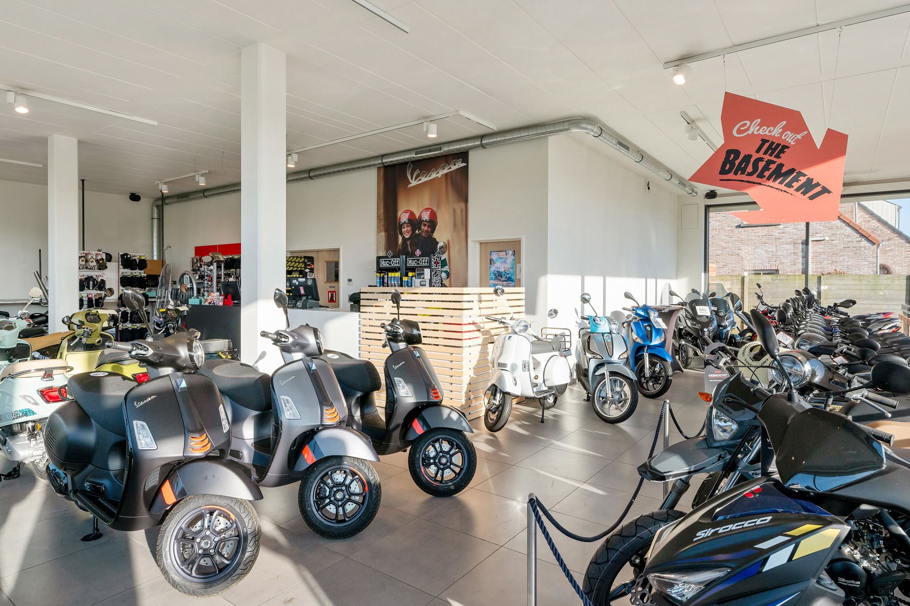 Commercieel pand met woongelegenheid op een toplocatie foto 4