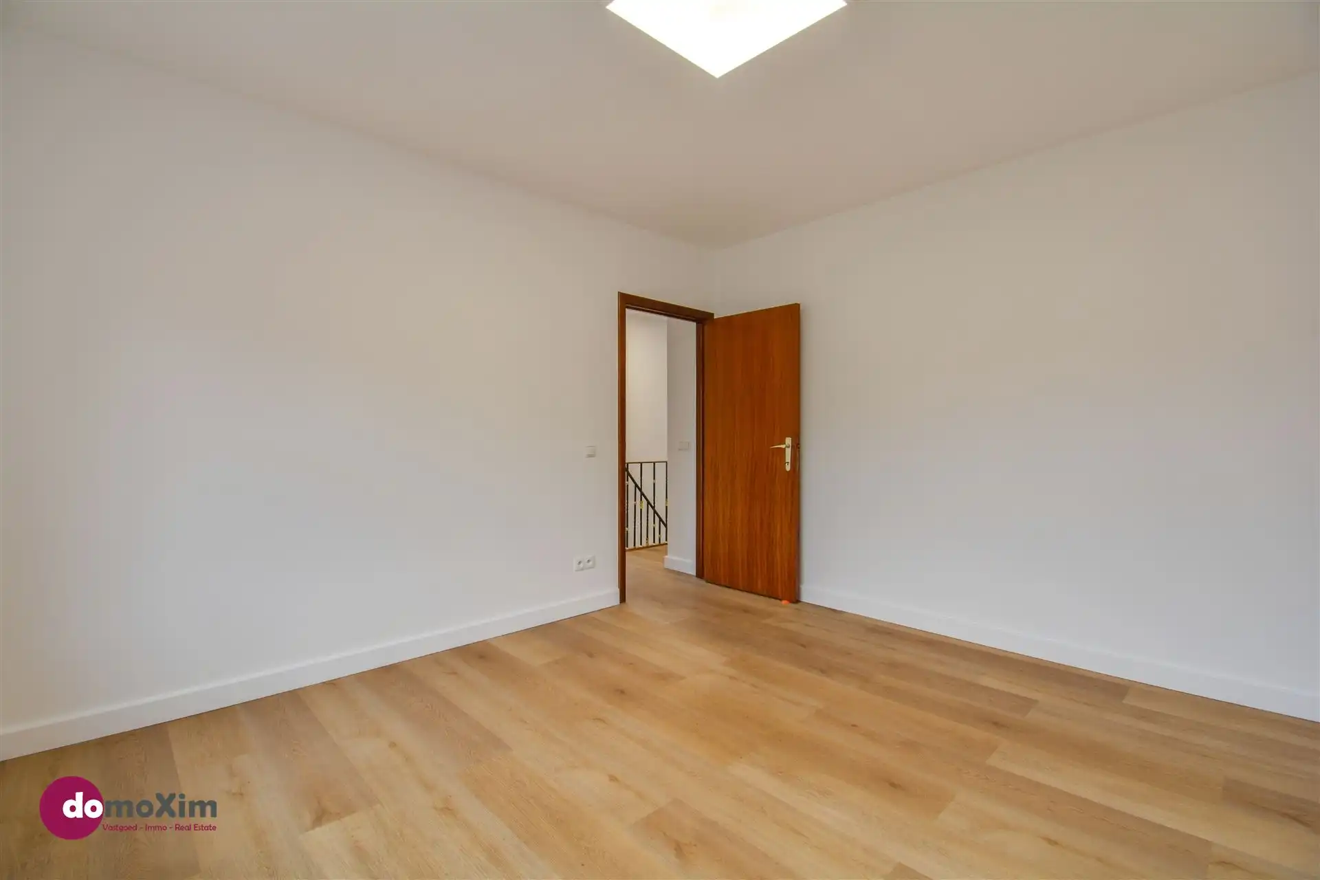 Charmante, recent gerenoveerde woning met 4 slaapkamers in Baal foto 14