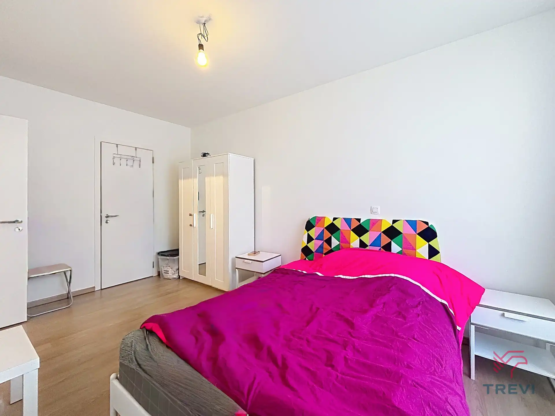 Appartement met 1 slaapkamer + parkeerplaats foto 2