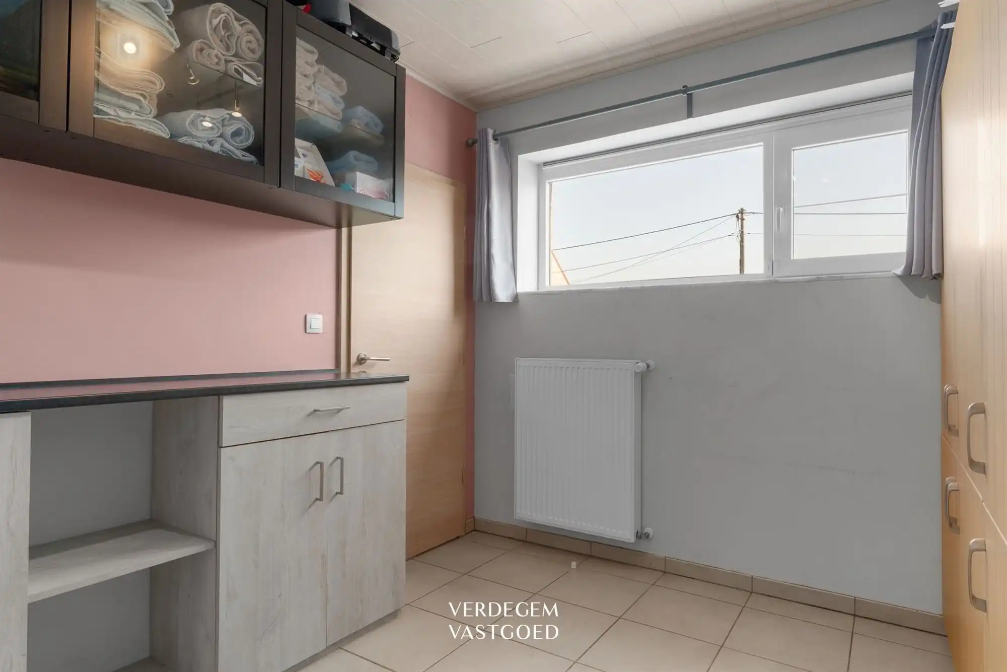 Woning met 4 slaapkamers en loods van 100m² foto 13