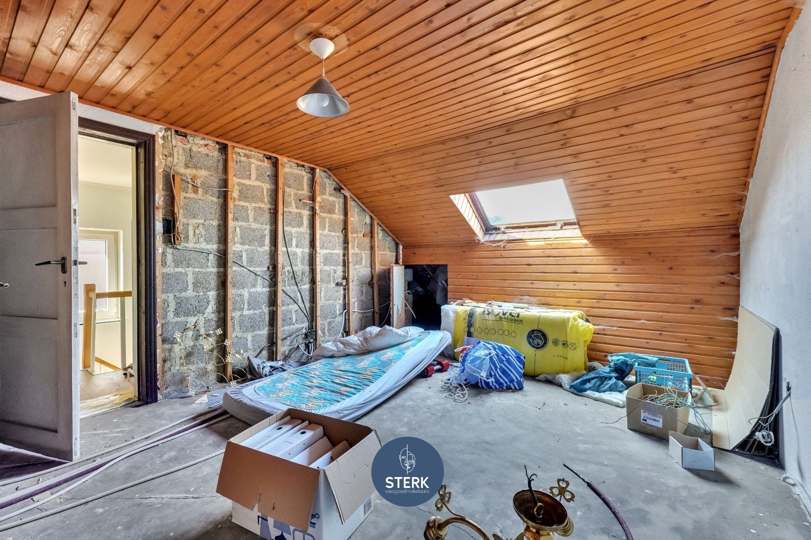 RECENT VERNIEUWDE GEZINSWONING OP EEN CENTRALE LOCATIE TE RIEMST !  foto 21