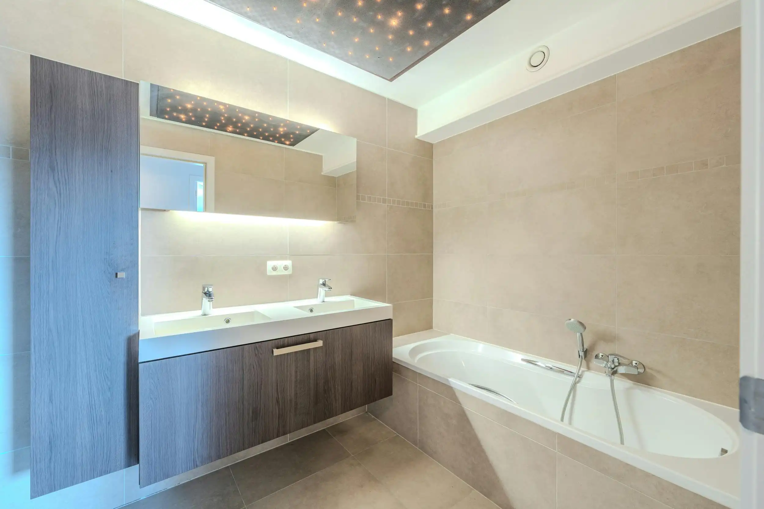 Fantastisch appartement langs de Visserskaai te Oostende foto 10