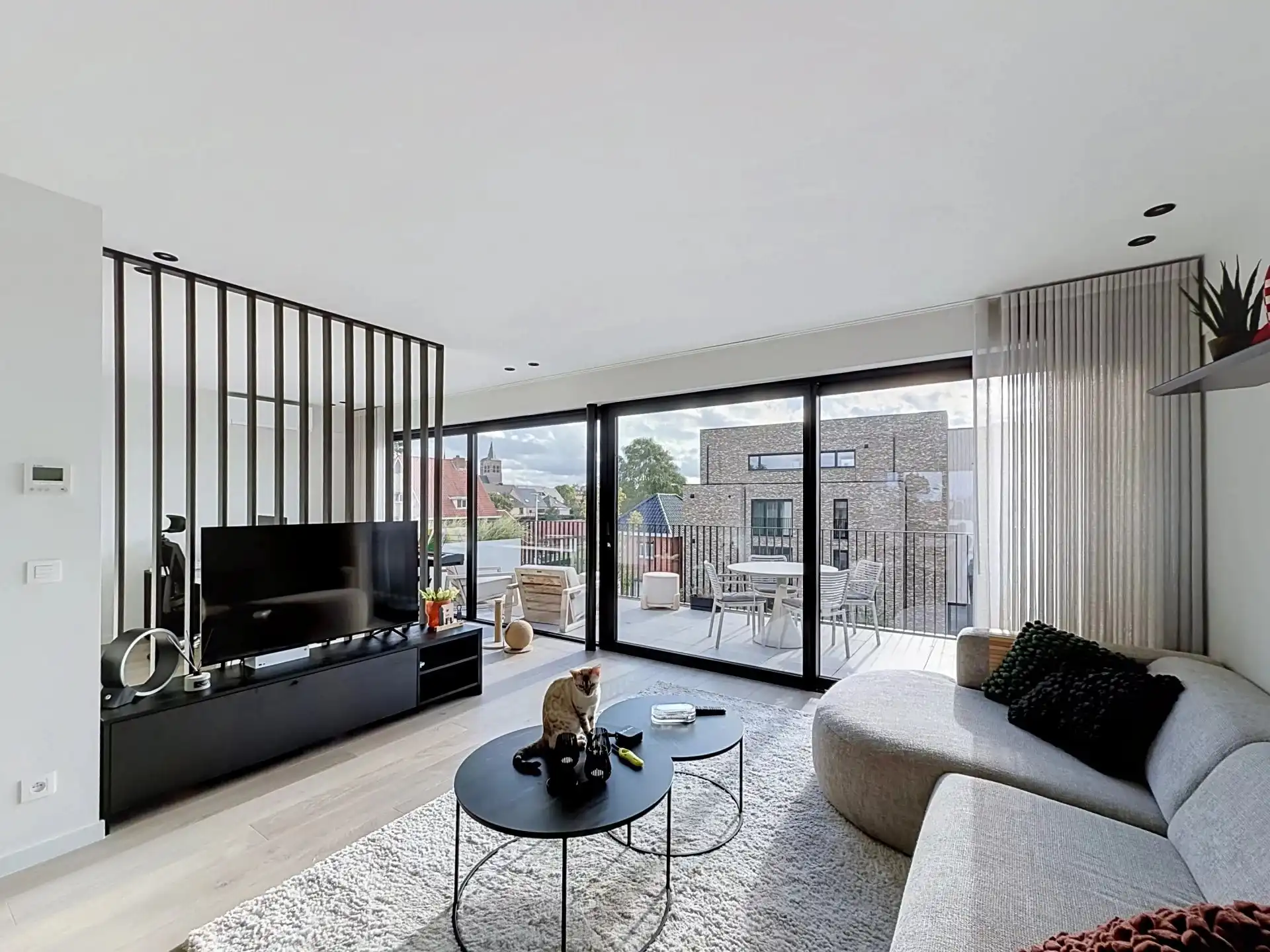 LUXUEUS APPARTEMENT OP DE BOVENSTE VERDIEPING IN HARTJE LOMMEL foto 6