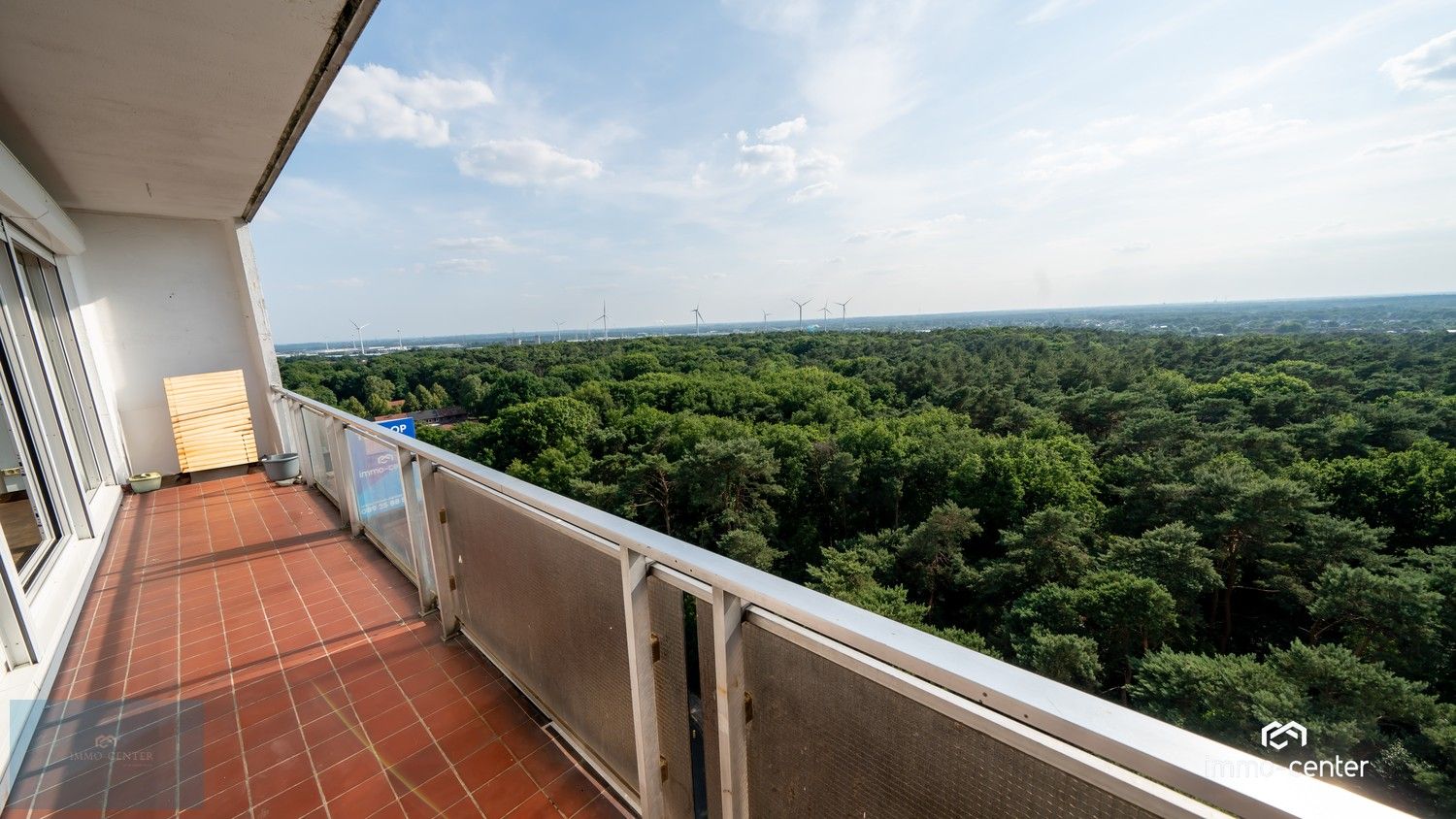 Ruim appartement met 4 slaapkamers en 3 terrassen in hartje Genk! foto 23