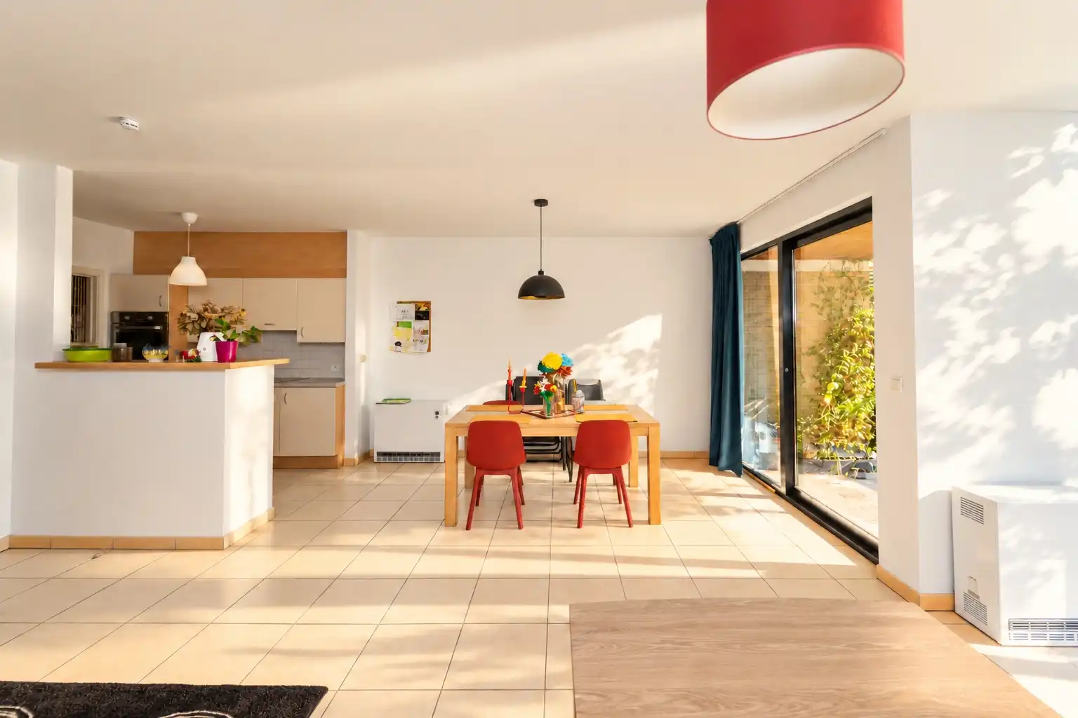 Gelijkvloers 2-slpk appartement met tuin! foto 15