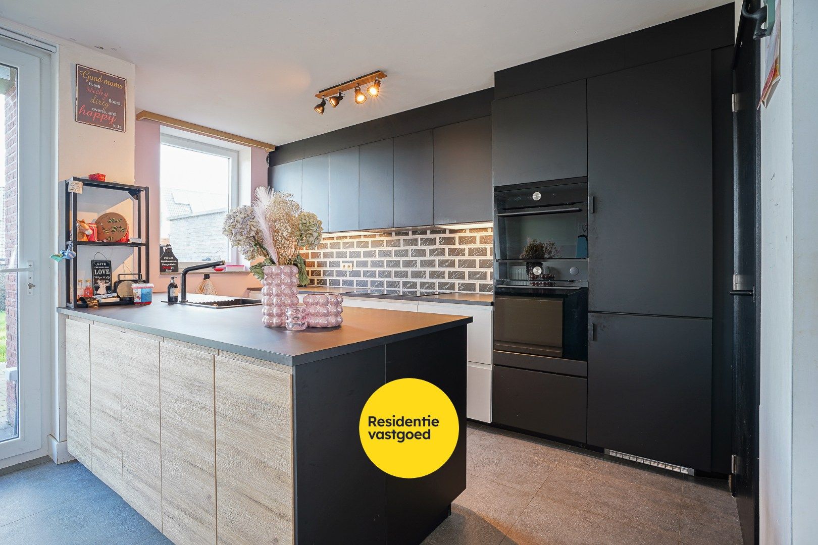 Recente woning op landelijke ligging in Aartrijke foto 8