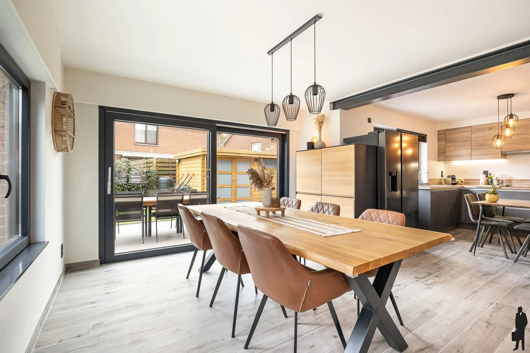 Instapklare gezinswoning met 3 slpk, tuin & garage te Hamme  foto 2