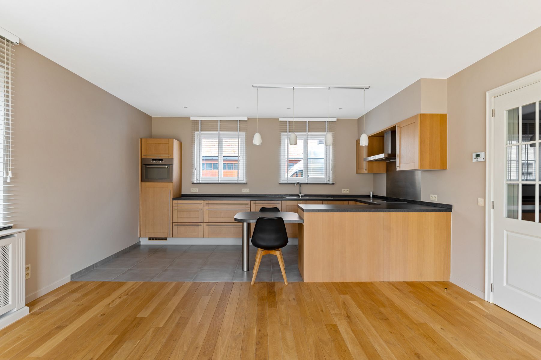 Luxueus  gelijkvloers appartement in centrum Schilde.  foto 9