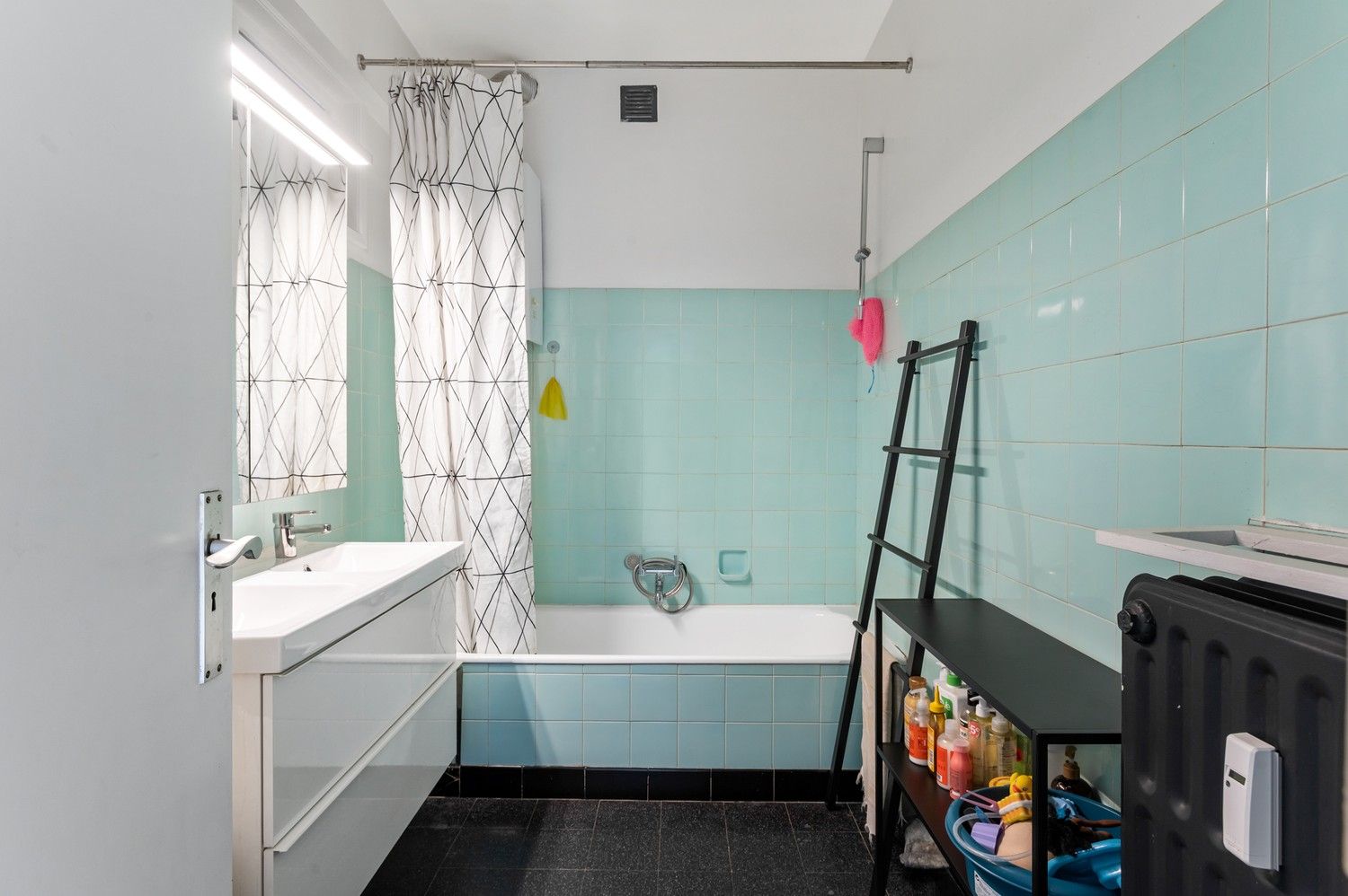 Ruim appartement met 2 slaapkamers te 2060 Antwerpen! foto 15