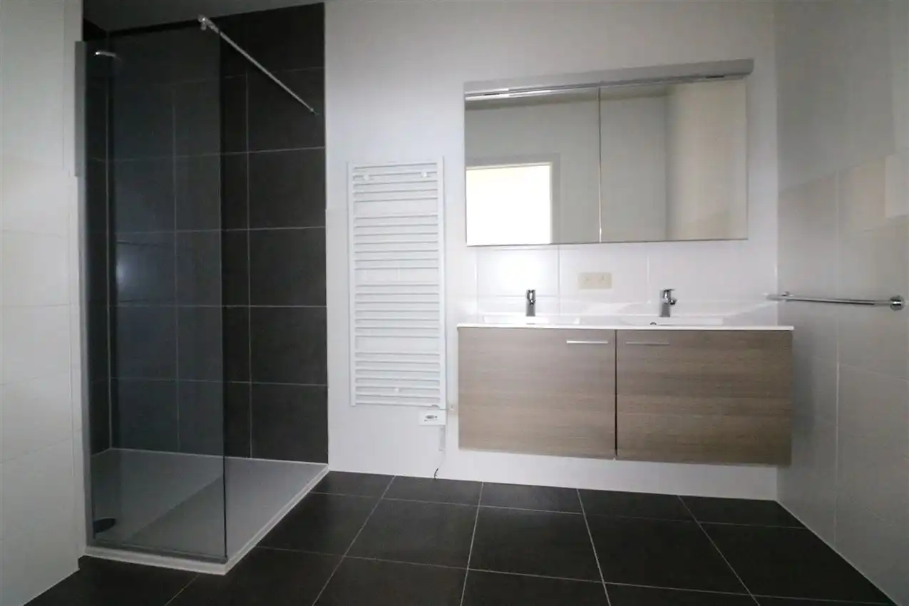  lift, 2 slpk., terras, autostaanplaats, volle centrum foto 15