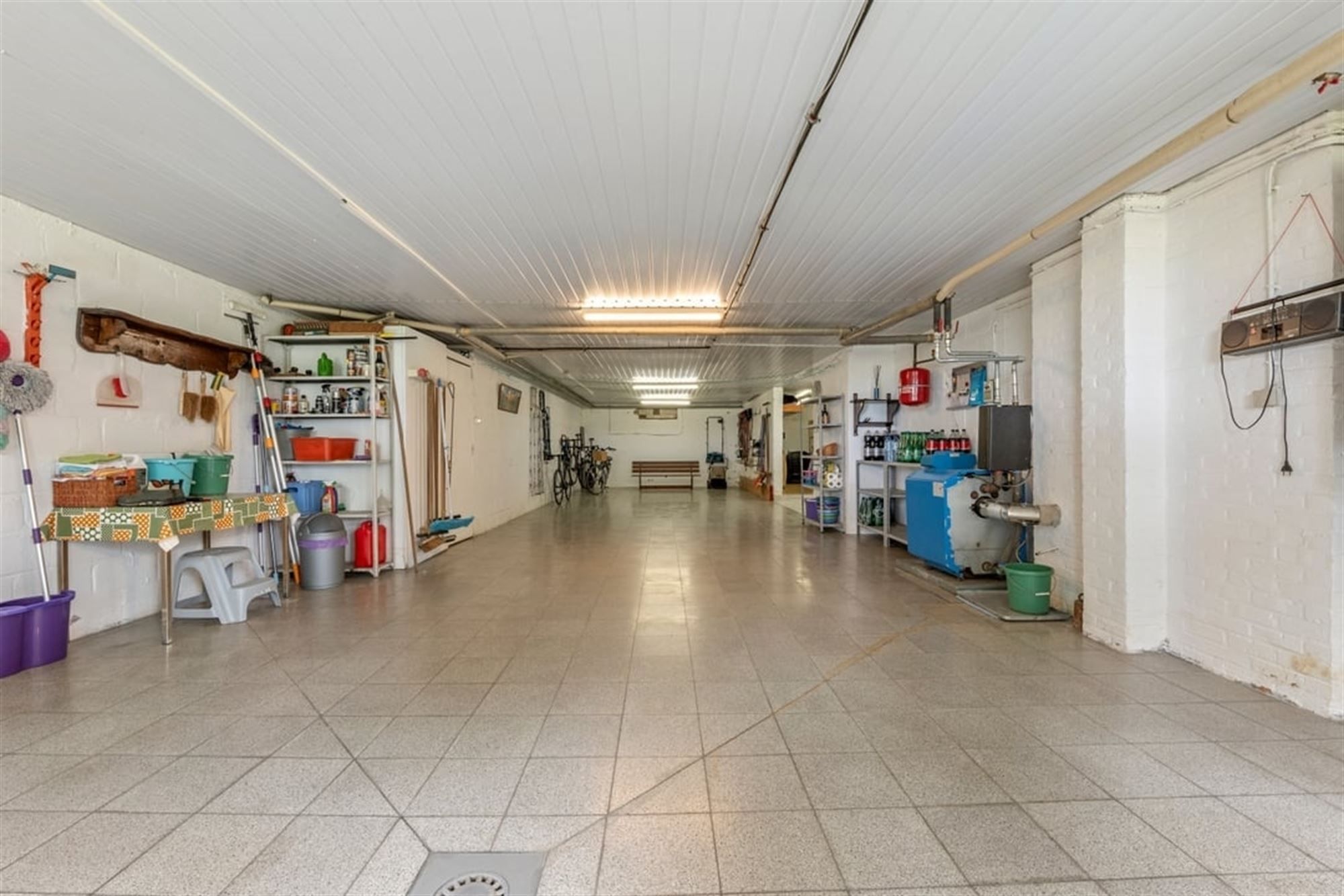 RUIME GEZINSWONING MET LOODS EN WEIDE OP 1,1 HECTARE IN HET LANDELIJKE SINT-TRUIDEN foto 52