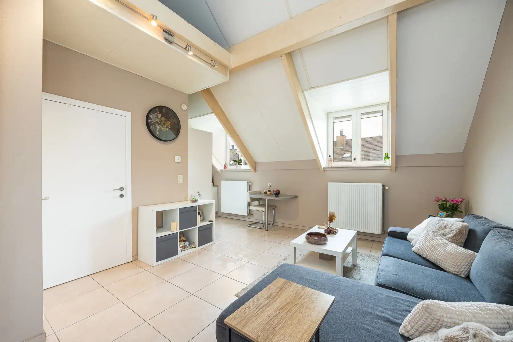 Dakppartement met 1 slaapkamer in het centrum van Merksplas. foto 2