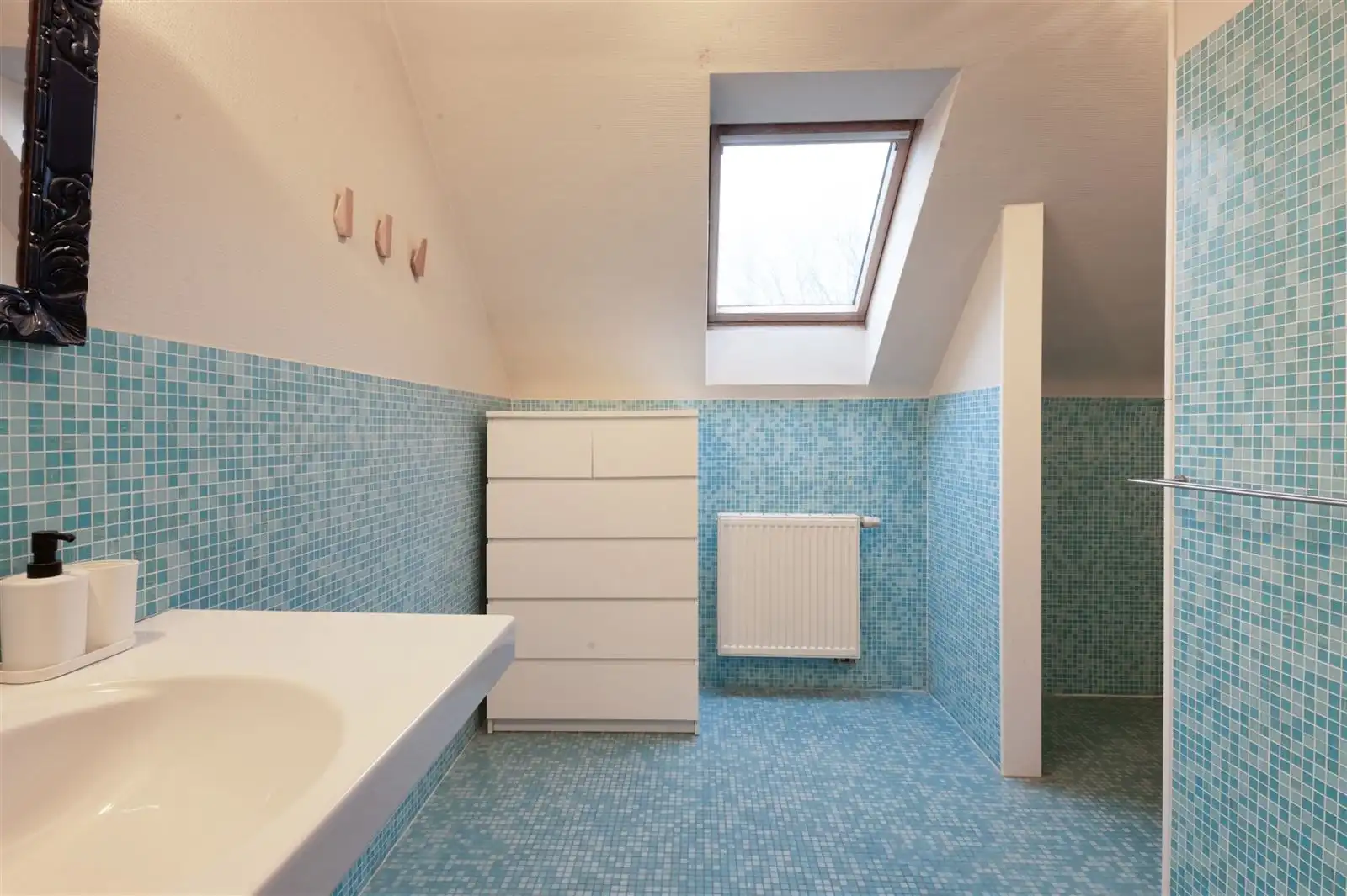 Instapklaar duplexappartement met 3 slaapkamers in Gent! foto 8