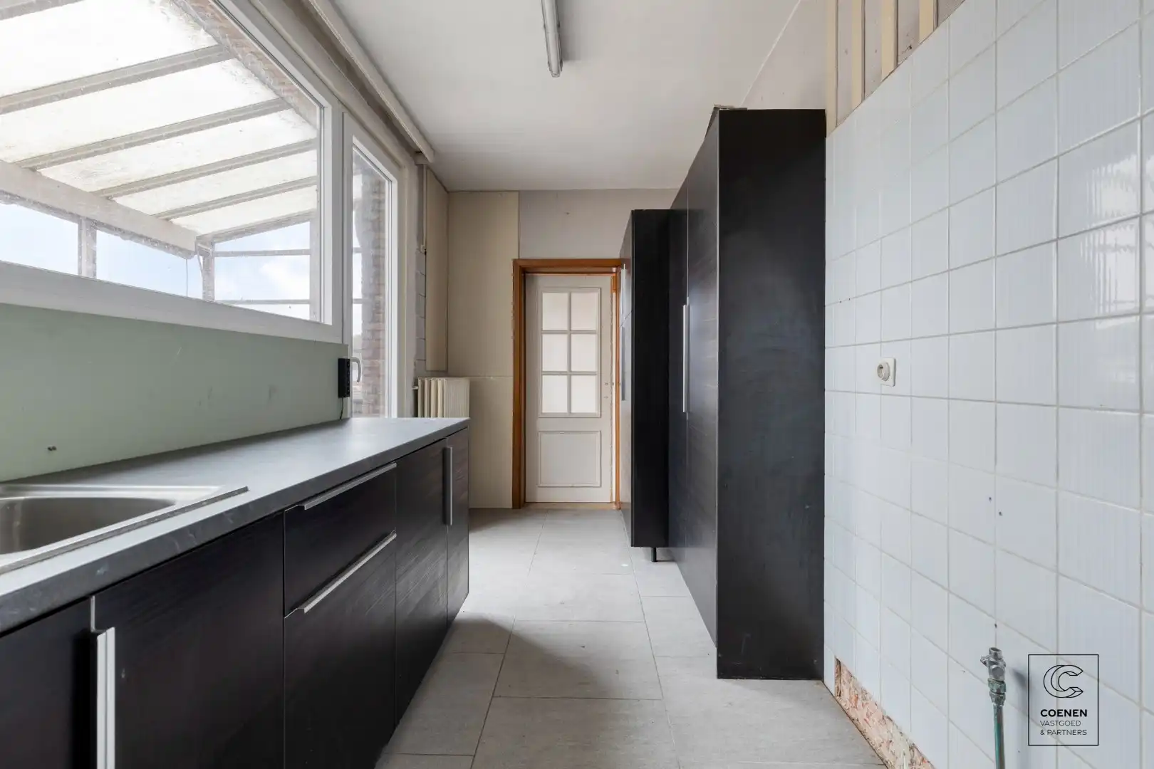 Te renoveren appartement van ca. 120 m² op een gunstige ligging te Kessel! foto 10