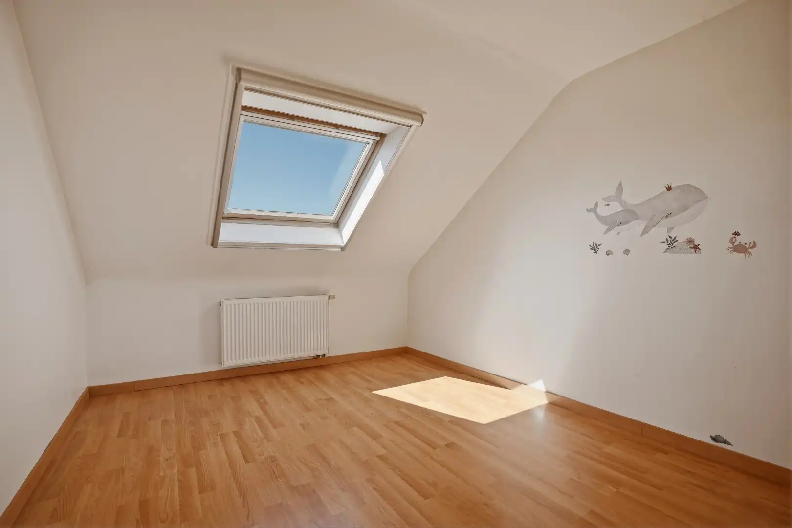 Energiezuinige woning met 5 slaapkamers en uniek panoramisch zicht te Sint-Joris op 457 m². foto 12